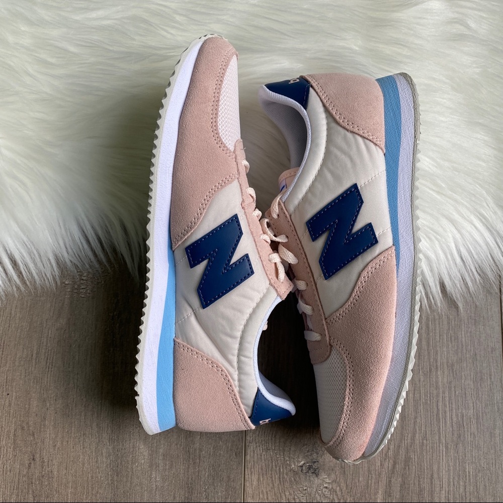 NWT New Balance 220 Women’s Shoes - Picture 9 of 11